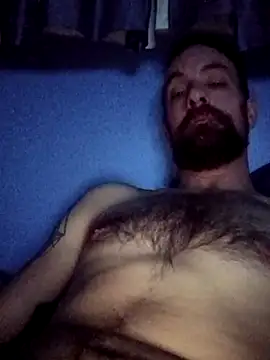 Snapshot of D0ntM1ndM3 chatting on 12.16.25 D0ntM1ndM3 online show from 12.16.25