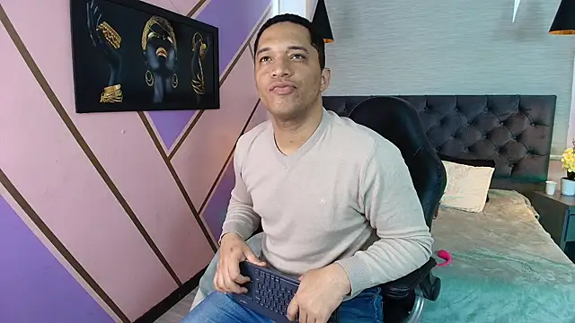 Kai santos  online show from 11.06.25