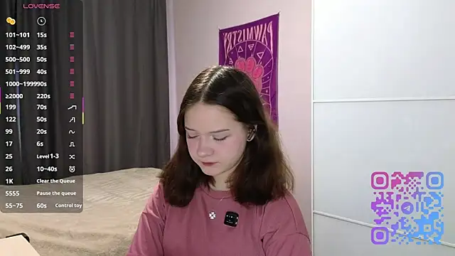 Snapshot of AlissaGerardo chatting on 04.11.26 AlissaGerardo online show from 04.11.26