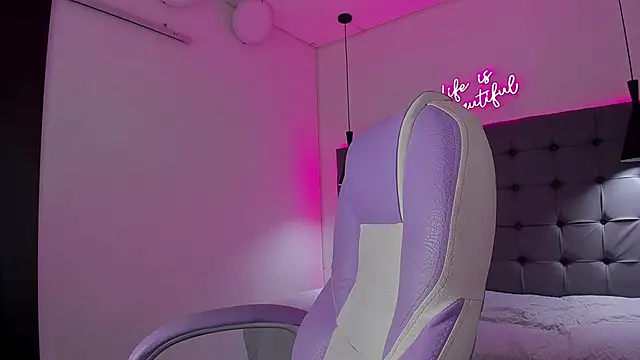 Liams18 online show from 11.28.25