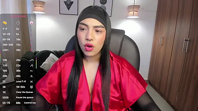 Snapshot of emma_connor1 chatting on 11.22.25 emma connor1 online show from 11.22.25