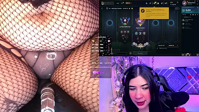 DaphneContry online show from 04.14.26