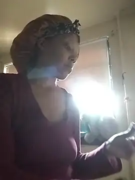 Snapshot of SITHANDRAH chatting on 03.29.26 SITHANDRAH online show from 03.29.26