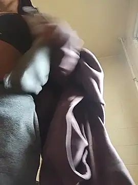 Snapshot of SITHANDRAH chatting on 04.08.26 SITHANDRAH online show from 04.08.26