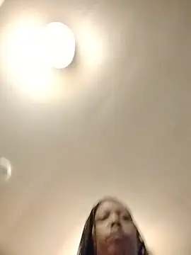 Snapshot of SITHANDRAH chatting on 04.10.26 SITHANDRAH online show from 04.10.26