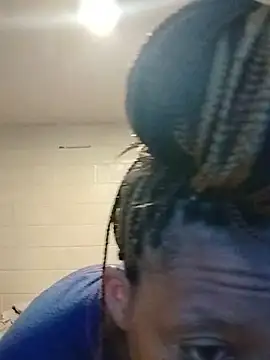 Snapshot of SITHANDRAH chatting on 04.15.26 SITHANDRAH online show from 04.15.26