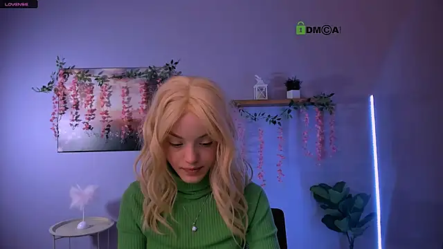 Snapshot of mia_starrr_ chatting on 02.09.26 mia starrr online show from 02.09.26