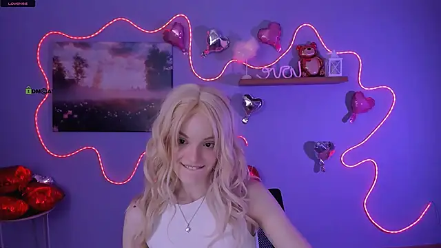 Snapshot of mia_starrr_ chatting on 02.22.26 mia starrr online show from 02.22.26