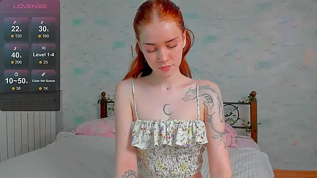 Snapshot of alice_with_freckles chatting on 06.07.26 alice with freckles online show from 06.07.26