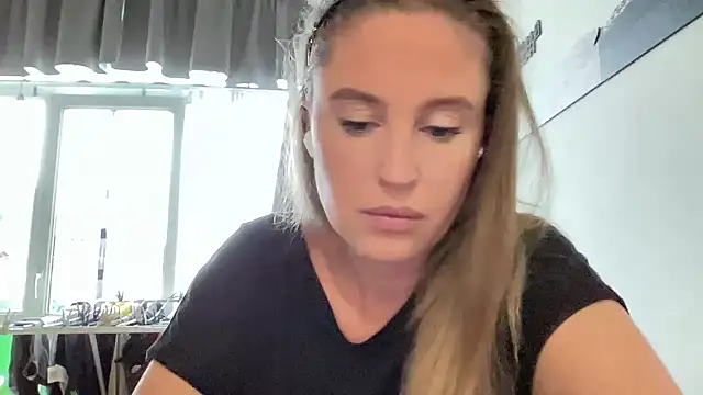 Ameli8 online show from 11.07.25