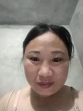 Snapshot of MINSSA502 chatting on 04.04.26 MINSSA502 online show from 04.04.26