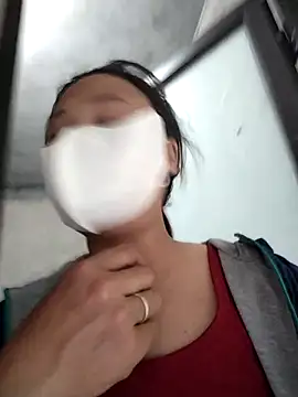 Snapshot of MINSSA502 chatting on 04.13.26 MINSSA502 online show from 04.13.26