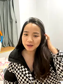 Hmm 0303 online show from 12.17.25