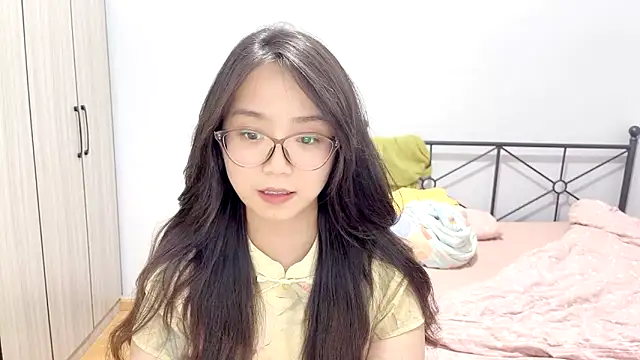 Hmm 0303 online show from 05.10.26