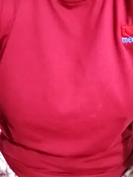 Snapshot of Rihasna chatting on 11.13.25 Rihasna online show from 11.13.25