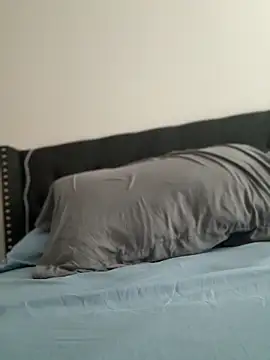 Snapshot of mixedswanger chatting on 11.05.25 mixedswanger online show from 11.05.25