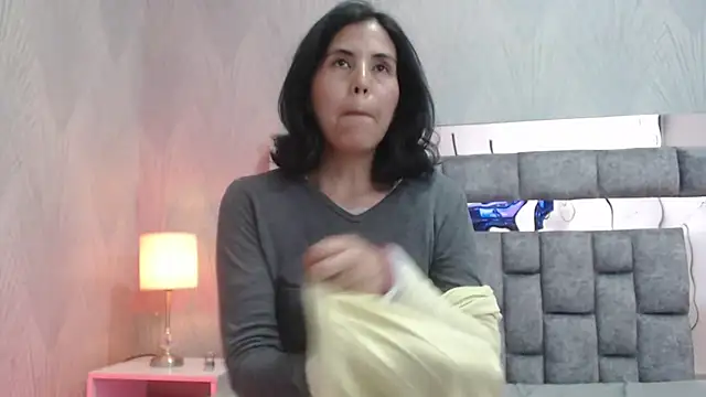 GiselaZivic online show from 04.16.26