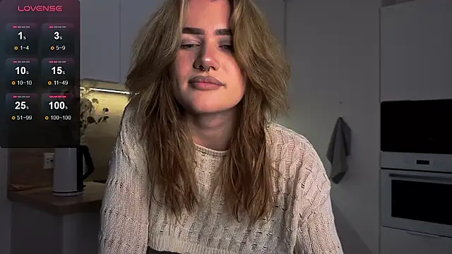 Snapshot of eshleeygreen chatting on 02.20.26 eshleeygreen online show from 02.20.26