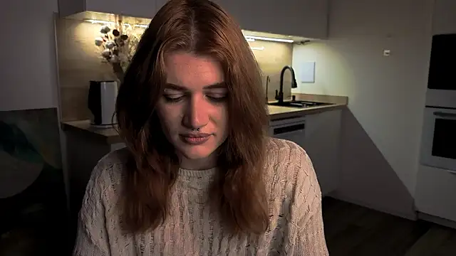 Snapshot of eshleeygreen chatting on 02.28.26 eshleeygreen online show from 02.28.26