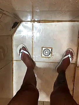 Snapshot of Luan1267 chatting on 11.14.25 Luan1267 online show from 11.14.25