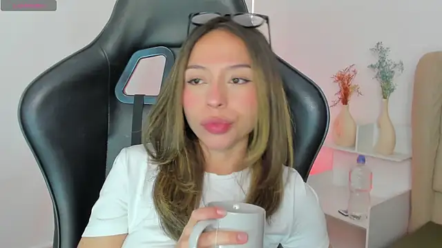 LuluuBerry online show from 11.29.25