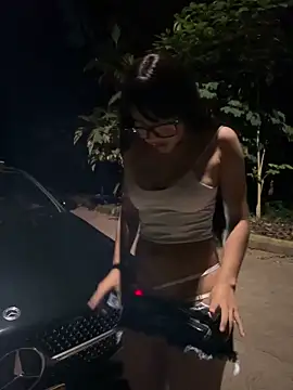 zevellez online show from 11.08.25