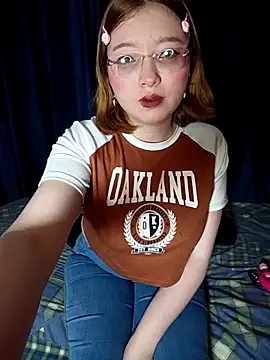 Snapshot of Michi_sauria1 chatting on 12.18.25 Michi sauria1 online show from 12.18.25