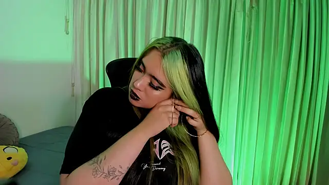 Lilith Zenith  online show from 12.15.25