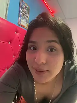 Snapshot of Chiquinquira3 chatting on 06.19.26 Chiquinquira3 online show from 06.19.26