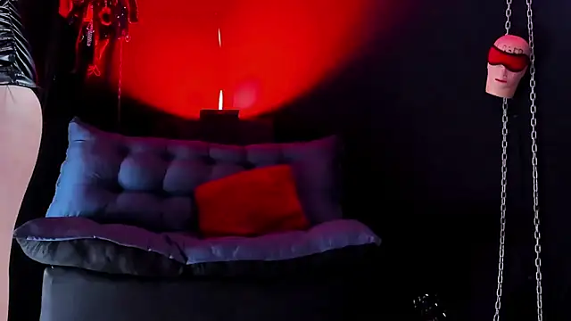 KatrinaStone online show from 02.25.26