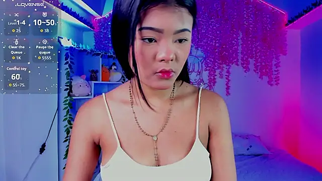 Snapshot of _hanna_sky chatting on 02.11.26 hanna sky online show from 02.11.26