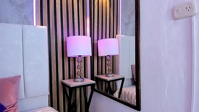 Snapshot of Carlotta_de_velour chatting on 01.19.26 Carlotta de velour online show from 01.19.26