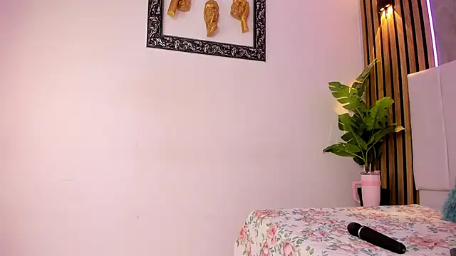 Snapshot of Carlotta_de_velour chatting on 02.27.26 Carlotta de velour online show from 02.27.26