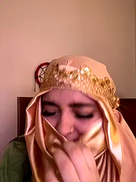 candicewest  online show from 11.27.25