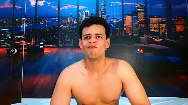 Liam Rosetti online show from 12.05.25