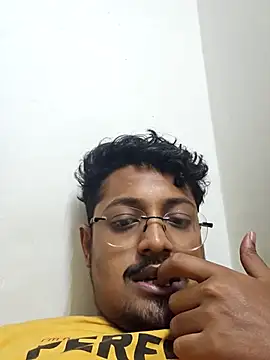 Snapshot of Your_yash2 chatting on 03.08.26 Your yash2 online show from 03.08.26