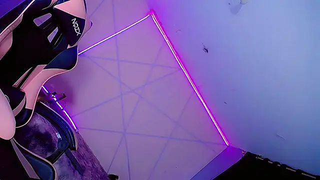 Snapshot of Alisson_hot__ chatting on 11.06.25 Alisson hot online show from 11.06.25