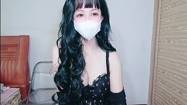 Snapshot of ViVi_520 chatting on 11.12.25 ViVi 520 online show from 11.12.25