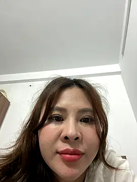 hellela-a online show from 11.06.25