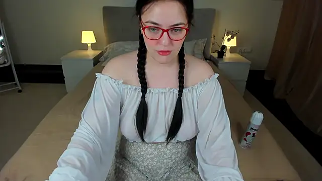 Mersedes Rosso online show from 01.15.26