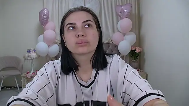 AdrianaTorres online show from 02.27.26