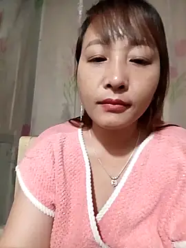 Snapshot of Missa-kute20 chatting on 11.12.25 Missa-kute20 online show from 11.12.25