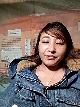 Missa-kute20 online show from 12.17.25