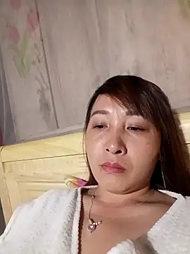 Snapshot of Missa-kute20 chatting on 12.20.25 Missa-kute20 online show from 12.20.25