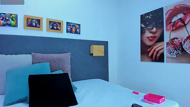 Andhrea Vale online show from 04.16.26