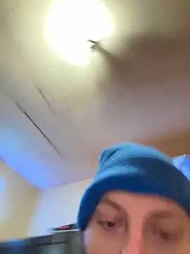 Snapshot of Peteyp98 chatting on 11.12.25 Peteyp98 online show from 11.12.25