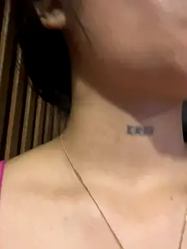 Snapshot of _vaiolet_owo chatting on 11.09.25 vaiolet owo online show from 11.09.25