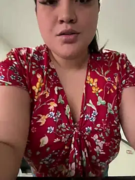 Snapshot of sweetmuslim01 chatting on 01.06.25 sweetmuslim01 online show from 01.06.25