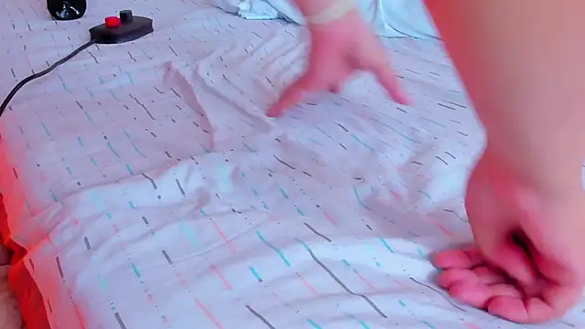 Snapshot of Brenda-Rosse chatting on 11.26.25 Brenda-Rosse online show from 11.26.25