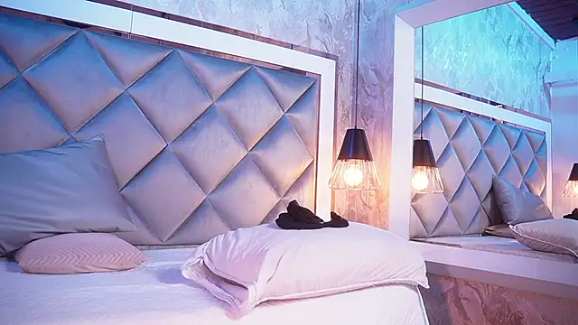 crystal gilton online show from 03.20.26